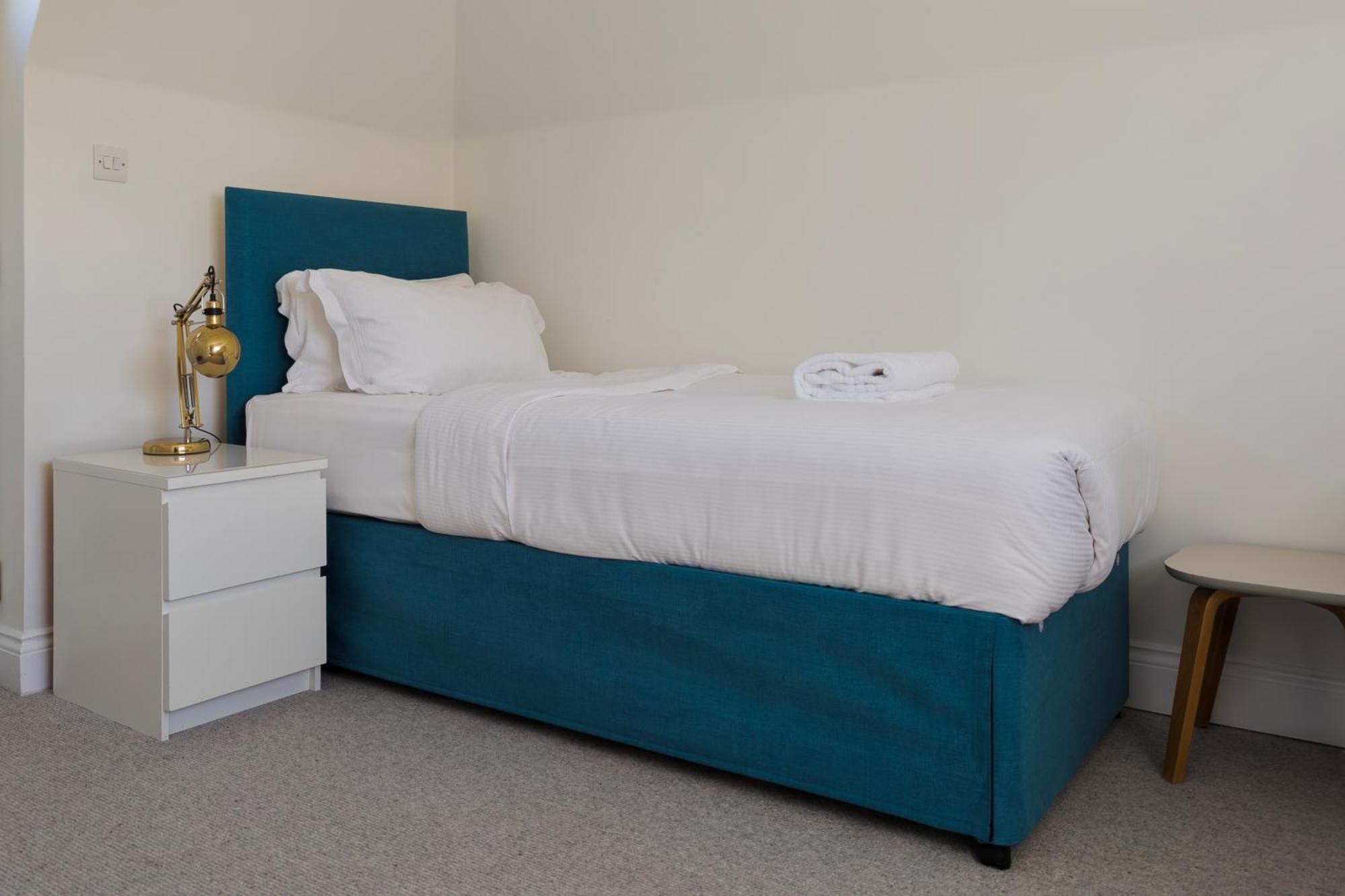 Madison Hill - White Hill House 5 - 3 Bedroom Flat Лондон Екстериор снимка